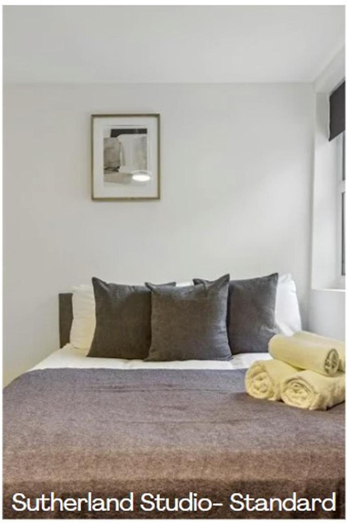 Sutherland Apartments Londen Buitenkant foto